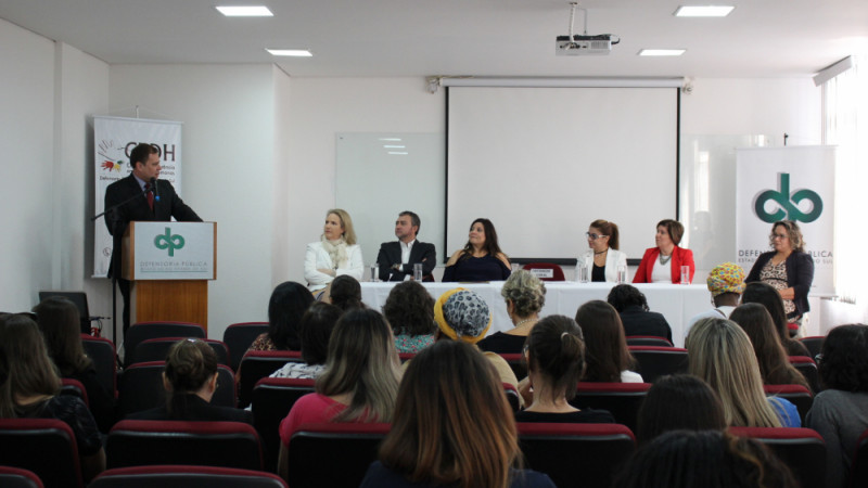 Mesa Redonda Discute Feminismo Sob Diferentes Perspectivas Defensoria