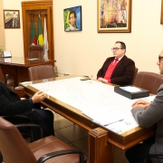 Subdefensor Público-Geral, Alexandre Brandão Rodrigues, em reunião na Câmara de Vereadores de Santa Maria