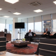 Foto da reunião entre a DPE/RS e o Carrefour