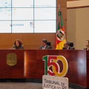 A solenidade aconteceu no Plenário Ministro Pedro Soares Muñoz, na sede do Tribunal de Justiça do Estado (TJRS).