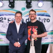 Antonio Flávio de Oliveira e o músico Thedy Corrêa