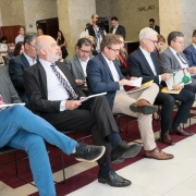 Foto do defensor público-geral e outras autoridades durante a apresentação do Balanço da Gestão de 2023 da ALRS.