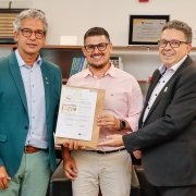 Deputado estadual Frederico Antunes; vice-prefeito de Barra do Quaraí, Mário Guilherme Scapin; e defensor público-geral, Antonio Flávio de Oliveira