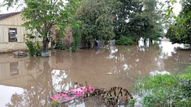 Casas afetadas com a cheia do Rio Vacacaí