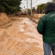 Os encontros procuram atender às demandas e propor soluções para a população local, fortemente atingida pela enchente em maio. 