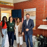 Mara Núbia, Silvia Pinheiro de Brum, deputada Bruna Rodrigues e Saulo Brum Leal, ao fundo aparecem os presentes.