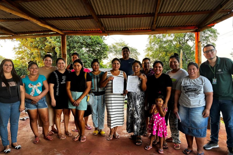 Representantes do GT Guarita e o defensor público João Bosco Soares da Silva Filho.