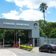 Câmara Municipal de Porto Alegre. Fachada.