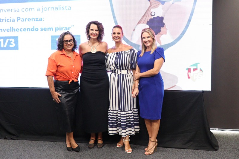 A jornalista Patricia Parenza conduziu uma palestra sobre o envelhecimento feminino e seus estigmas.